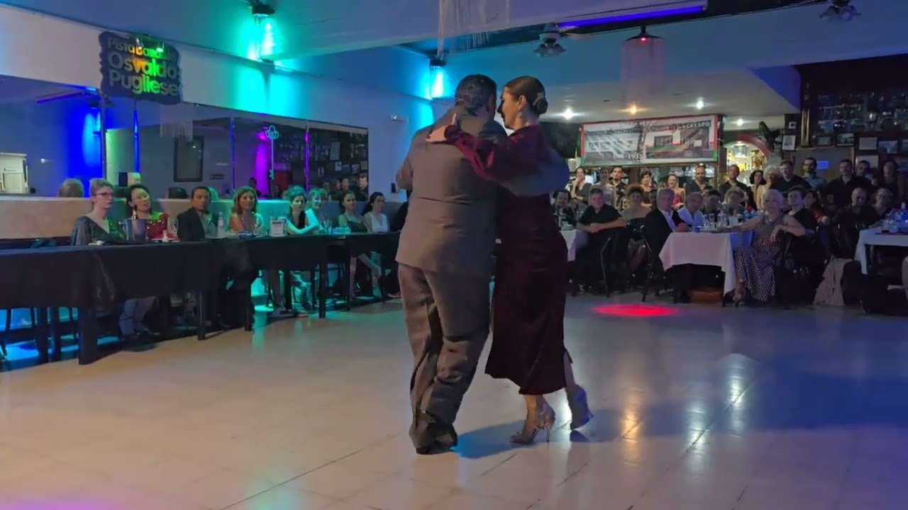 Video thumbnail for SANDRA MESSINA & RICARDO CALVO || Humillacion (D Arienzo/ Maure)