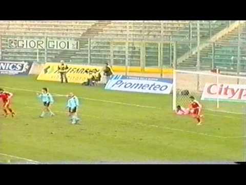 Calcio-Saula Adeniyi in: Ancona-Fano.mpg