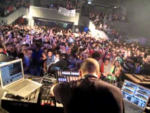 Chris Liebing "closing set" @ CLR Night - Link (16-02-2013)