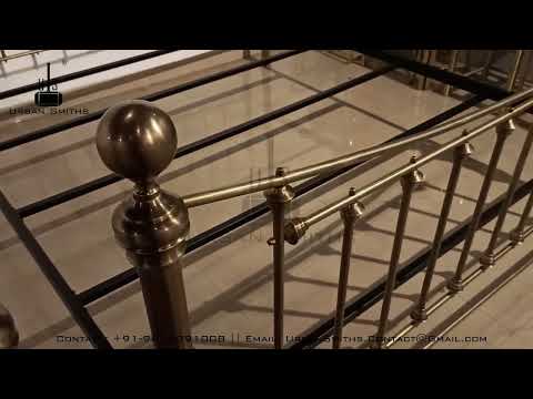 King Size Antique Brass Bed @ New Delhi (Contact +91-9818091008)