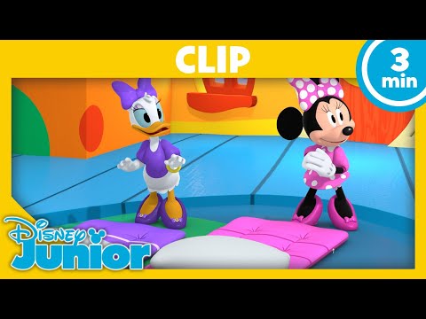 🥳 Übernachtungsparty mit neuen Freunden | Micky Maus: Spielhaus