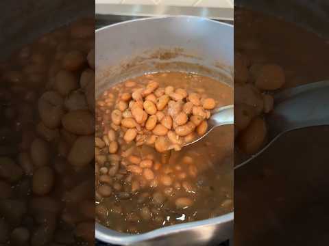 Authentic Mexican pinto beans/frijoles de la olla 🫘 recipe on IG #frijoles #beans #mexicanfood