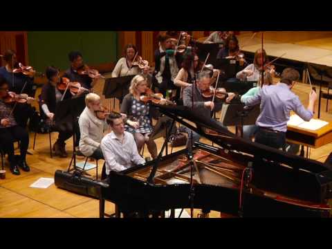 Michael McHale/ RTE National Symphony Orchestra - John Field's Nocturne in C minor