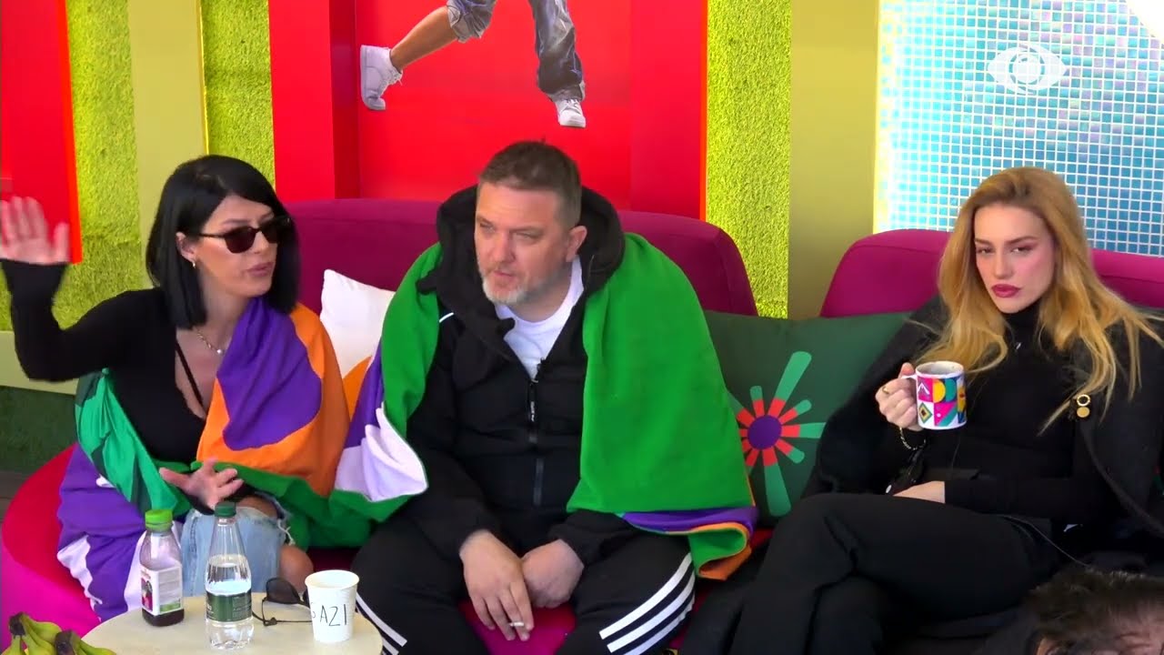 Ledjona me Julianin: Roza fle gjumë, dikush bën sikur është dashuruar... - Big Brother Albania VIP 3