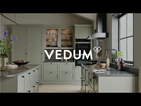 Vedum Kök & Bad - Klassiskt grönt kök med moderna inslag
