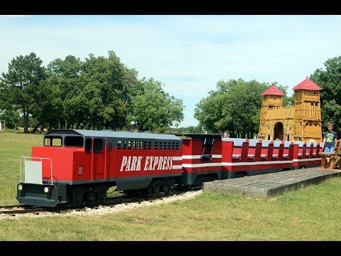 Vonattal a Nosztori Kalandpark körül / Miniature railway near Veszprém