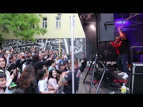 Brněnská muzejní noc 20. 05. 2023 - Koncert hudební skupiny Milko Brothers na plácku pod platany 1