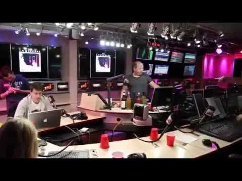 LE REVEIL DUROY - Cauet et sa Kekette ki colle