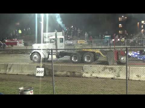 Out Of Field Tractor Pull 2019 Waconia, MN Modified Semis