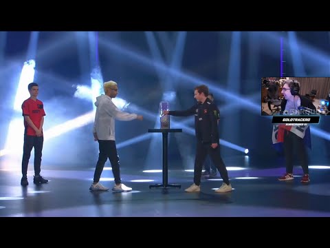 Shroud reacts to Sentinels and FNATIC Entrance[ GRAND FINALS!!!!!]