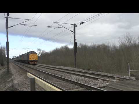 37402, 47813, and 90001 on 5Z55, 09:07, Norwich - Wolverton/Crewe - for refurb 11087 and 12021