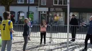 preview picture of video 'Paaseierenrace Marktplein 's Gravenzande #WR0174'