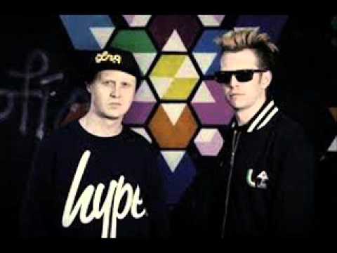 SPECIMEN A REMIX Lady Waks Mutantbreakz Ft. Ragga Twins Booty Bounce