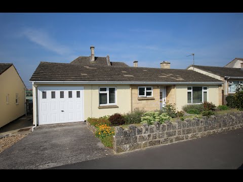 Lovely 2 bed detached bungalow close to Chippenham Town Centre NO CHAIN For Sale with Michael Antony
