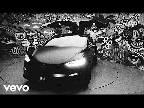 DEREK - 7 novinha pra 2 mlk (feat. Emitê Único, Senndy) [Official Music Video]