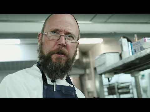 Inspiration | Häng med Hasse när han drar sill i köket