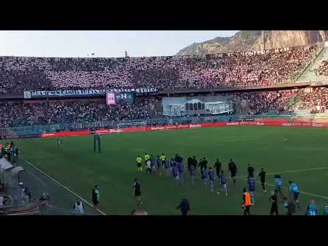 Ingresso in campo Palermo-Feralpisaló  quarta giornata serie B 2023/24
