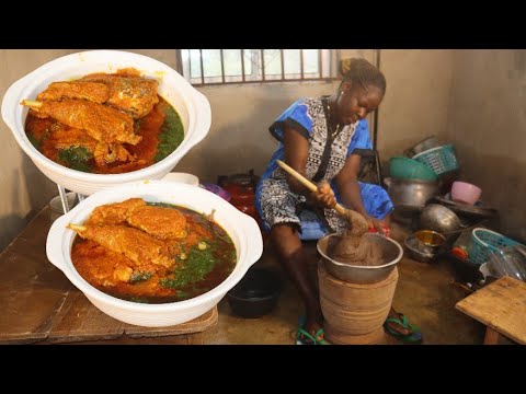 I MADE NIGERIAN MOST DELICIOUS & POPULAR TOMATO CHICKEN STEW !! #COOKING LUNCH AMALA + EWEDU...