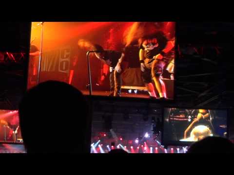 Blizzcon 2011 Level 90 Elite Tauren Chieftain live perform FOR THE HORDE !