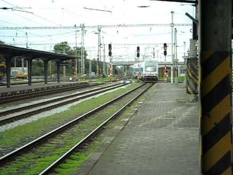 471.010 příjíždí do Lovosic