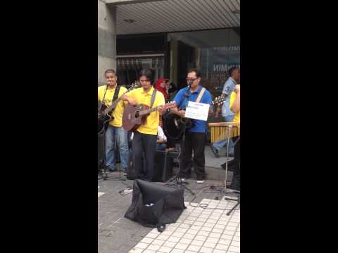 CALIPH BUSKERS BAND : KURELAKAN JIWA BY HAZAMA