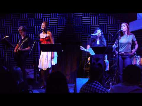 Canada Day at Joe's Pub: Lezlie Harrison sings 