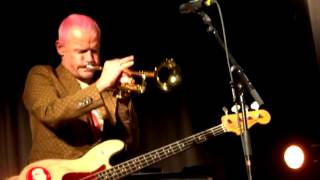 Flea & Warren Ellis 2015/12/04 Paris, France [Multicam]