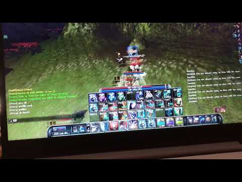 Marcus fighting with Infinity guild in Shinewood