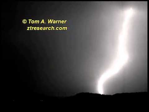 Ken Shoulders - Lightning video #3