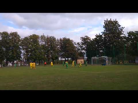 Bramkarz w akcji - POLONIA II BIELANY WROCŁAWSKIE vs ZIELONI WILCZKOWICE ( 5:5 )