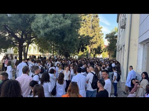 "Nuk TËRHIQEMI!"/ Studentët e Mjekësisë BOJKOT apo zgjidhje? Çfarë paralajmërojnë? | Breaking