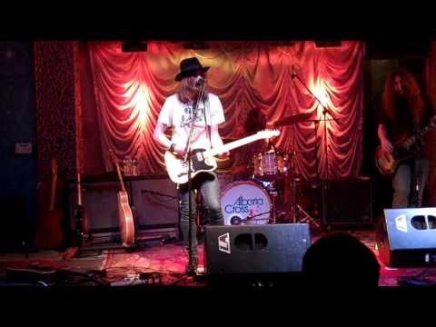 Alberta Cross- The Thief and the Heartbreaker (Live)