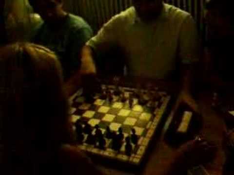 Mamedyarov plays without Queen