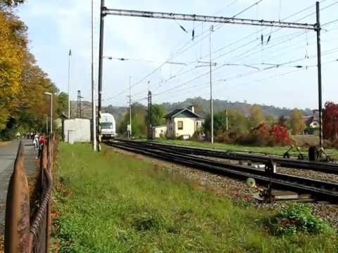 Train arriving to Karlstejn station