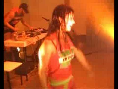 Dj Ed Caon - Mc Koringa Tamborzão e Kika no Calcanhar
