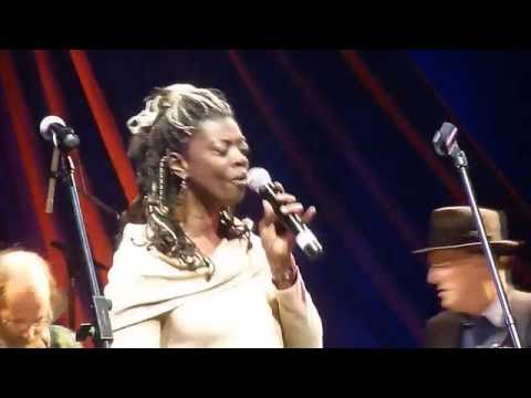 Never Loved a Man by Julia Nixon & the Memphis Soul Tribute band 2014