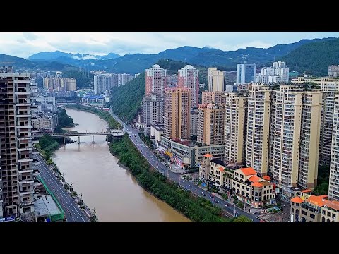 Bazhong, Sichuan, China. 巴中市 (2712000)