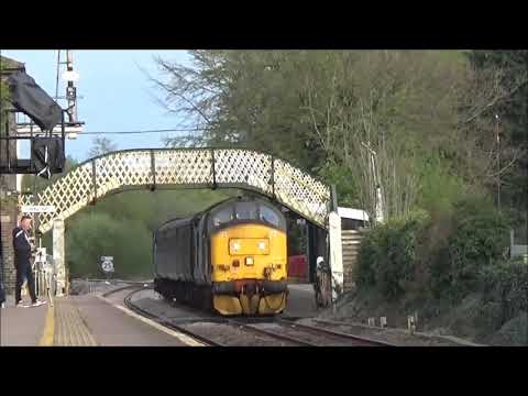 37425 'Concrete Bob' & 37423 HORNS AND THRASHES OUT OF BRUNDALL