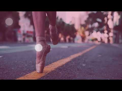 Born South - Lonely Heart feat Leanne Body [LYRIC VIDEO]