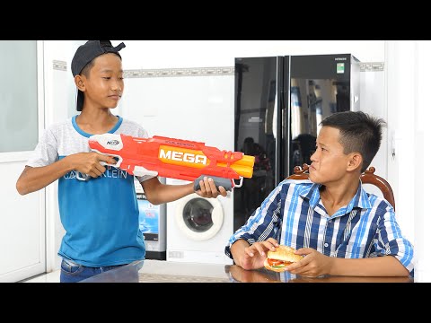 NERF GUN HAMBURGER FOOD BATTLE