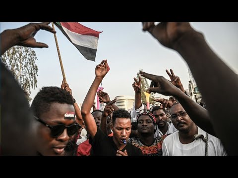 السودان القيادي المعارض ياسر عرمان يعلن إبعاده "رغم إرادته" إلى جوبا