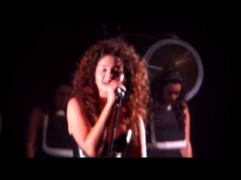 Ella Eyre - Gravity (Live @ The Roundhouse 11/3/15)