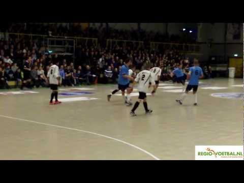 Sleeuwijk-LRC (2-1) - PCC, zaterdag 22 december 2012