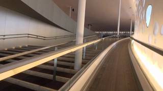 preview picture of video 'らせんスロープエスカレーターin まつもと Curve Escalator in Matsumoto'