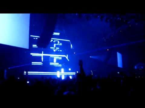 Swedish House Mafia -  Rolling in the deep + Sweet dreams (are made of this)