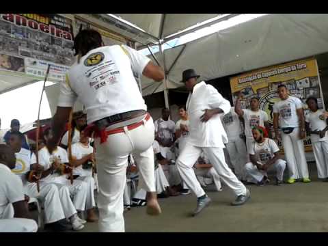 Mestreando Dendê X Mestre Americano - Evento em Poções-BA. Maio 2015