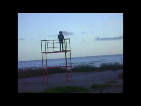 This Land.... (Barcos Fantasmas Backstage) / Gastón Disanti