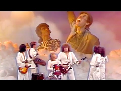 Wonderful Grand Band - Living in a Fog