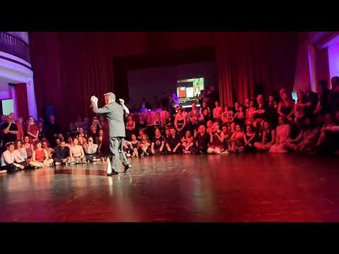 Mariana Montes & Fernando Galera - Mozo guapo (3/4)