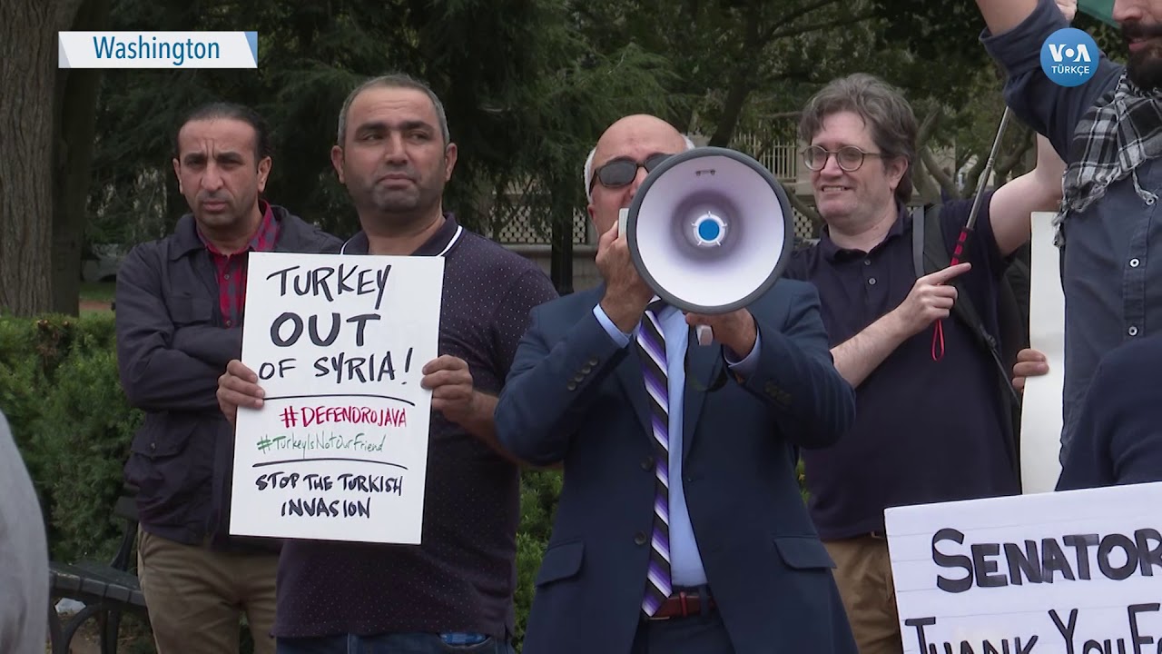 Kürtler Beyaz Saray önünde protesto düzenledi